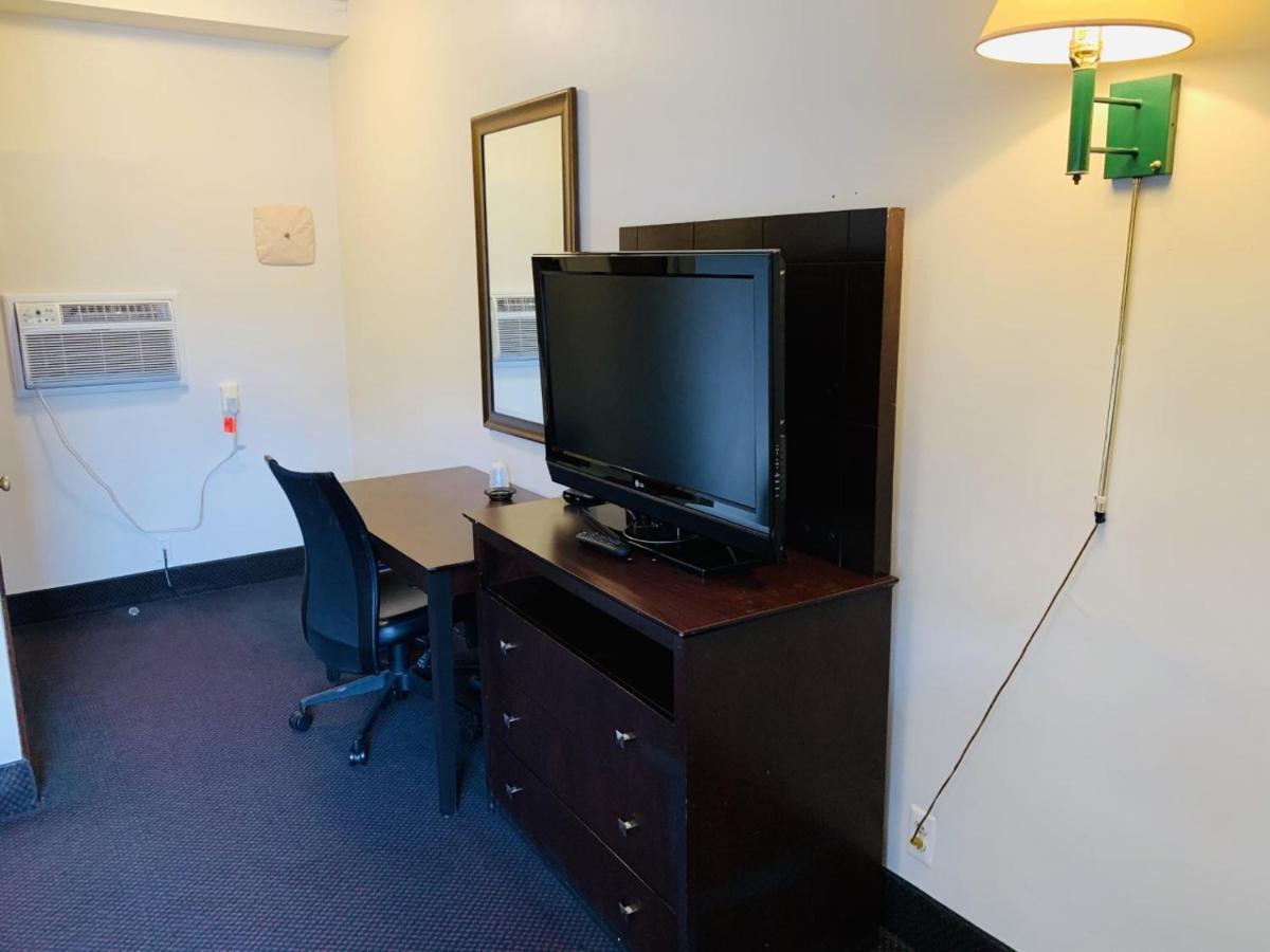 Express Inn Lakehurst Екстериор снимка